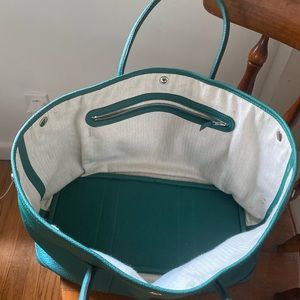 Hermès
Garden Party Tote Bag Bruton Country Lthr